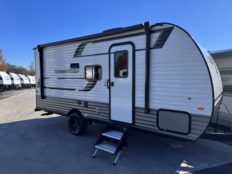 2025 Starcraft Autumn Ridge Single Axle 19BH - Image 1